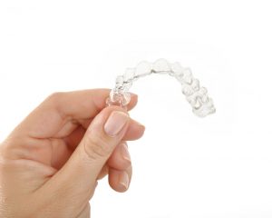 Does a straight smile have to be unsightly, uncomfortable and too costly? Find the best price on Invisalign from Summer Creek Dentistry in Fort Worth.